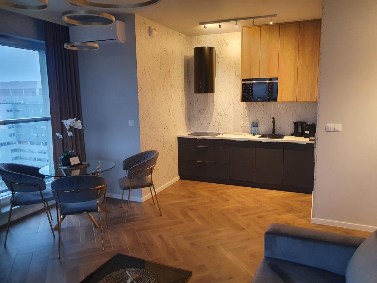15 Pietro Sokolska 30 Towers Apartments - New - Lux - Parking - Sauna - Gym- And The Best View In Katowice Exterior foto